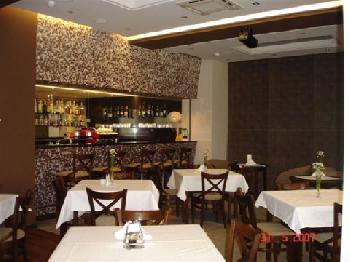 Ikar Hotel