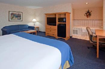 Holiday Inn Express FARGO-WEST ACRES