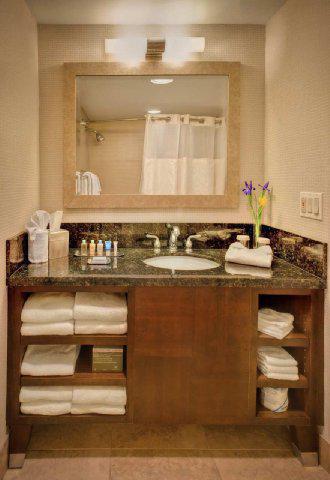 DoubleTree by Hilton Philadelphia Center City