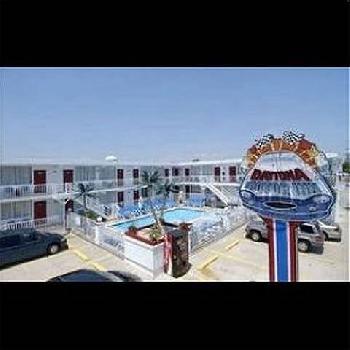 Daytona Inn and Suites