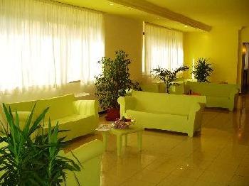 Akross Hotel