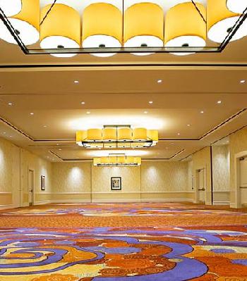 Pleasanton Plaza Hotel