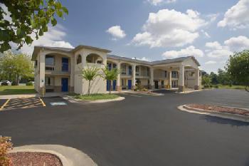 Americas Best Value Inn & Suites-UNIVERSITY LOCATION