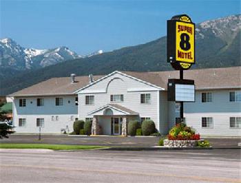 Super 8 Hamilton