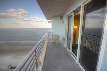 WyndhamVR Ocean Walk Resort