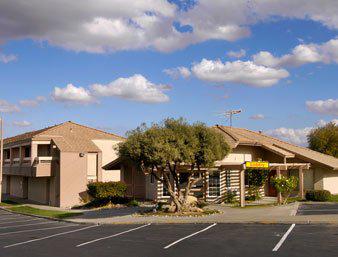 Super 8 Kettleman City