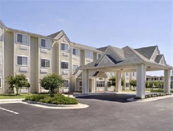 Howard Johnson Inn And Suites-Ashland/Near Kings Dominion