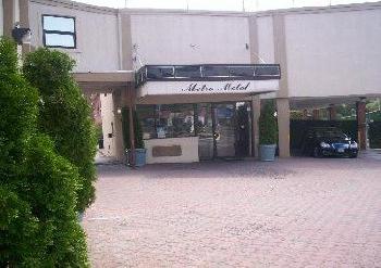 Metro Motel