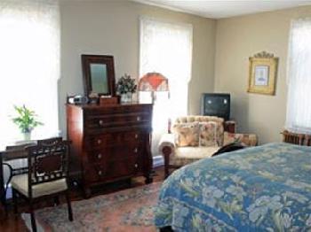 River Line Inn