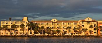 La Mision Hotel