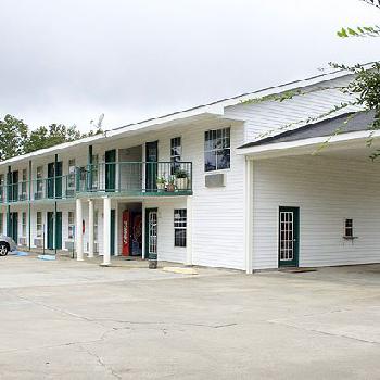 Glennville Inn