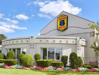 Super 8 Milford/New Haven