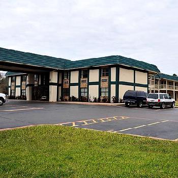 Executive Inn and Suites Pales