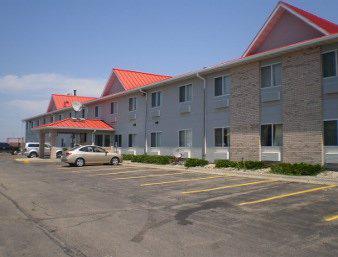 Howard Johnson West Fargo