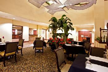 Holiday Inn Hotel & Suites LAKE CITY