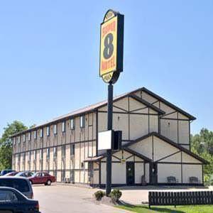 Super 8 Dubuque/Galena Area