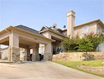 Days Inn and Suites Ft. Worth DFW Airport South