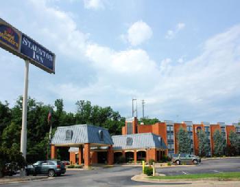 BEST WESTERN Staunton Inn