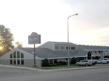 AmericInn Dickinson