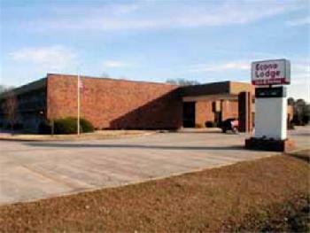 Econo Lodge Inn & Suites