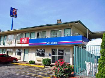 Motel 6 Bowling Green, KY