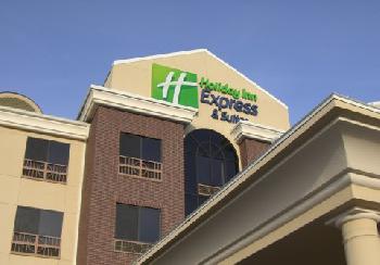 Holiday Inn Express Hotel & Suites BRADY