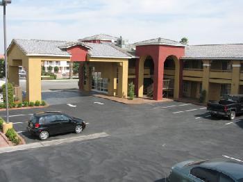 BEST WESTERN Heritage Inn