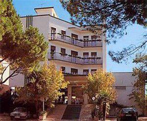 Hotel Tritone