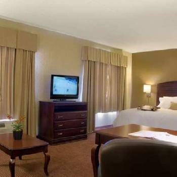 Hampton Inn  Suites MadisonWest