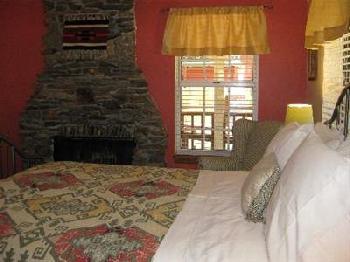 Kern River Inn Bed & Breakfast