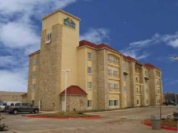 La Quinta Inn & Suites Mansfield