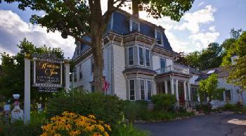 Hartstone Inn and Hideaway
