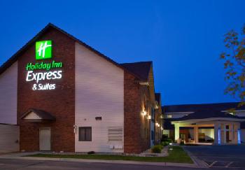 Holiday Inn Express Hotel & Suites WATERTOWN