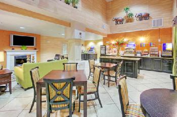 Holiday Inn Express Hotel & Suites TUCUMCARI