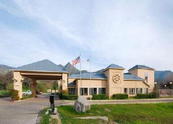 Comfort Inn & Suites Sequoia Kings Canyon