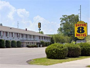 Super 8 Motel - Sturgeon Bay
