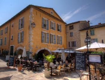 HOTEL LES ARMOIRIES