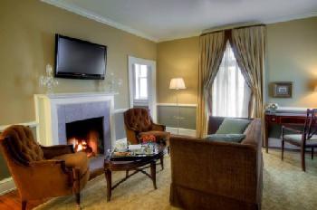 Woodlands Inn