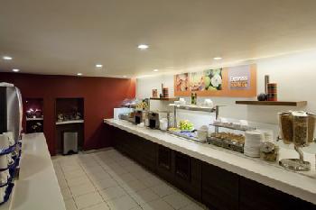 Holiday Inn Express TAUNTON M5, JCT.25