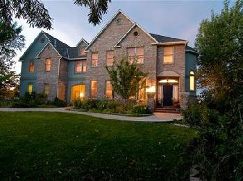 Wild Rose Manor Bed & Breakfas