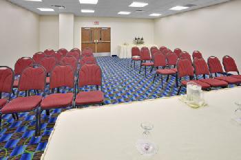 Holiday Inn Express Hotel & Suites WILLIAMSPORT