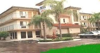 Inn Of America  Palm Beach Garden