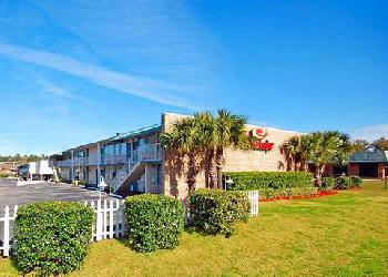 Econo Lodge North