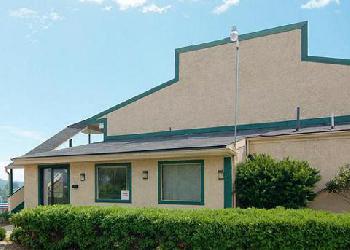 Econo Lodge Waynesburg