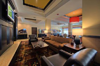 Holiday Inn Express Hotel & Suites COTULLA