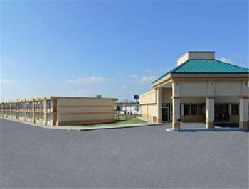 Days Inn Calhoun