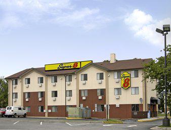 Super 8 Chester/Richmond Area