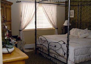 Parkway Plaza Hotel