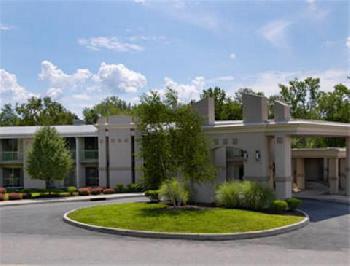Howard Johnson Inn - Newburgh