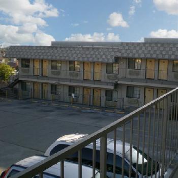 Crown Lodge Motel Oakland